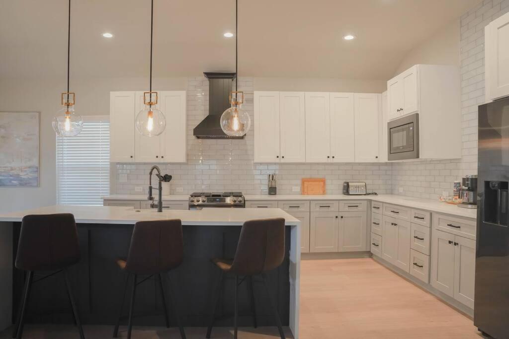Lamar Villa-3 Bed 2.5 Bath With Outdoor Kitchen San Antonio Exterior photo