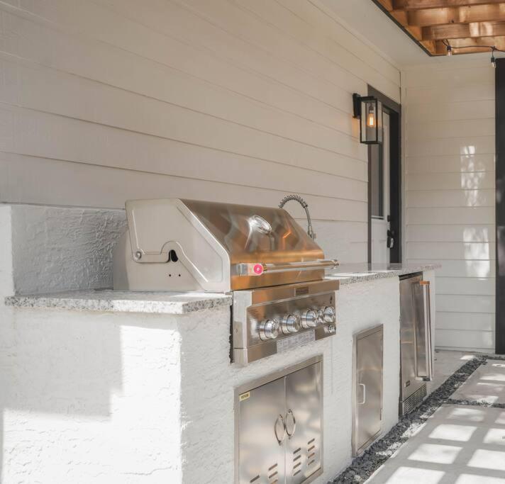 Lamar Villa-3 Bed 2.5 Bath With Outdoor Kitchen San Antonio Exterior photo
