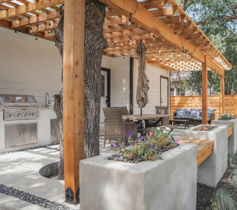 Lamar Villa-3 Bed 2.5 Bath With Outdoor Kitchen San Antonio Exterior photo